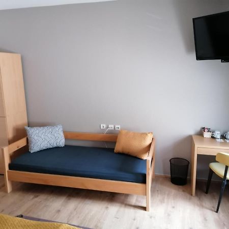 Mon Accommodation Free Parking Nis Ngoại thất bức ảnh