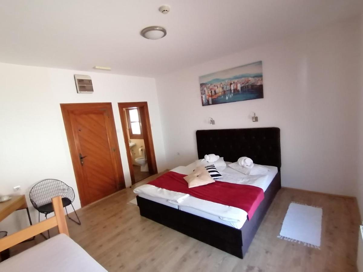 Mon Accommodation Free Parking Nis Ngoại thất bức ảnh