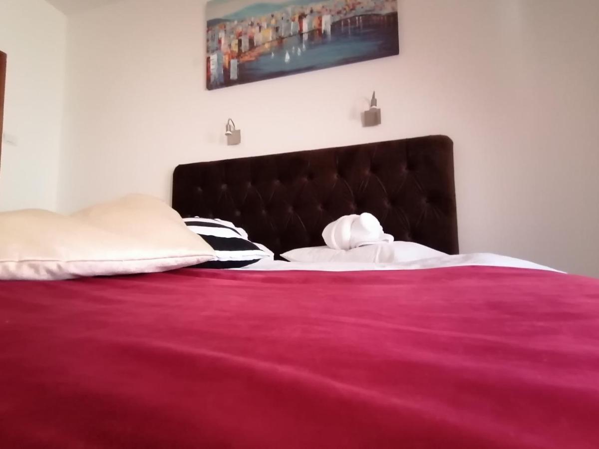 Mon Accommodation Free Parking Nis Ngoại thất bức ảnh