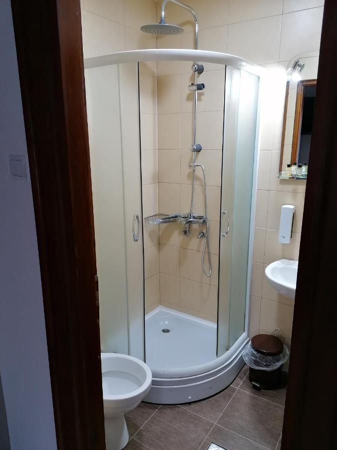 Mon Accommodation Free Parking Nis Ngoại thất bức ảnh